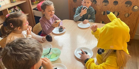 Powiększ grafikę: andrzejki-w-bursztybowym-domku-659518.jpg