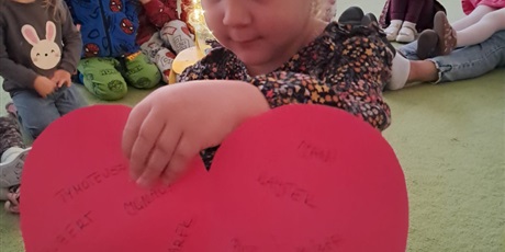 Powiększ grafikę: andrzejki-w-bursztybowym-domku-659536.jpg