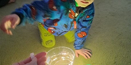 Powiększ grafikę: andrzejki-w-bursztybowym-domku-659540.jpg