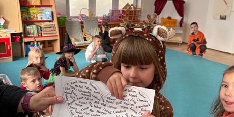 Powiększ grafikę: andrzejki-w-bursztybowym-domku-659541.jpg