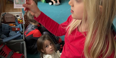 Powiększ grafikę: andrzejki-w-bursztybowym-domku-659543.jpg