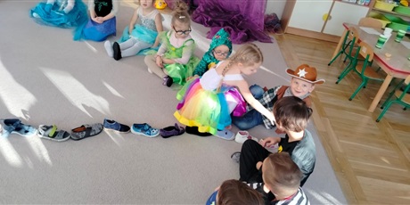 Powiększ grafikę: andrzejki-w-bursztynowym-domku-660142.jpg