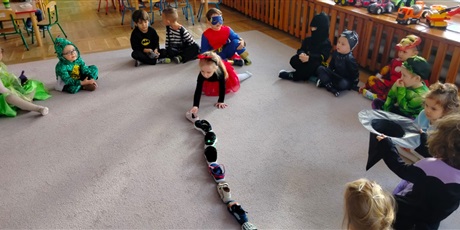 Powiększ grafikę: andrzejki-w-bursztynowym-domku-660143.jpg