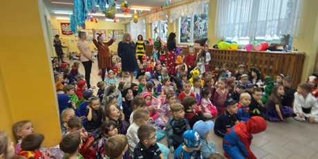 Powiększ grafikę: bal-karnawalowy-w-bursztynowym-domku-674196.jpg