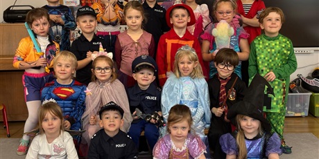 Powiększ grafikę: bal-karnawalowy-w-bursztynowym-domku-674197.jpg