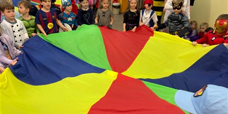 Powiększ grafikę: bal-karnawalowy-w-bursztynowym-domku-674218.jpg