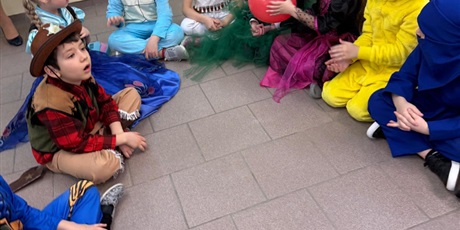 Powiększ grafikę: bal-karnawalowy-w-bursztynowym-domku-674225.jpg