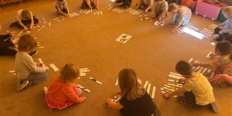 Dzień dinozaura - gr.IV - Foczki