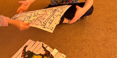 Powiększ grafikę: dzien-dinozaura-gr-iv-foczki-677517.jpg