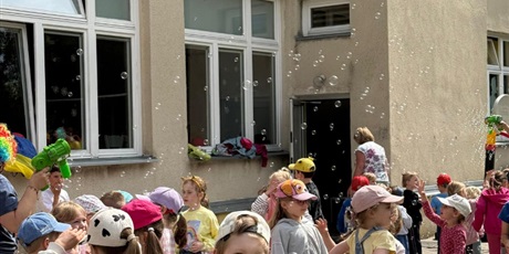Powiększ grafikę: dzien-dziecka-w-bursztynowym-domku-698170.jpg