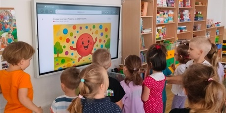 Powiększ grafikę: dzien-kropki-w-bursztynowym-domku-638005.jpg
