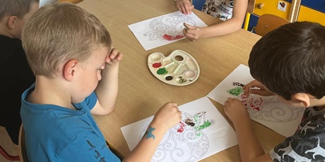 Powiększ grafikę: dzien-kropki-w-bursztynowym-domku-638110.jpg
