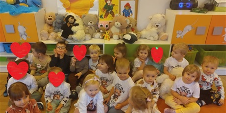 Powiększ grafikę: dzien-pluszowego-misia-659085.jpg