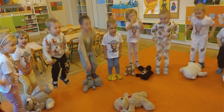 Powiększ grafikę: dzien-pluszowego-misia-659087.jpg