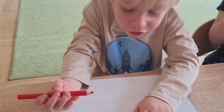 Powiększ grafikę: dzien-postaci-z-bajek-gr-ii-delfinki-653570.jpg