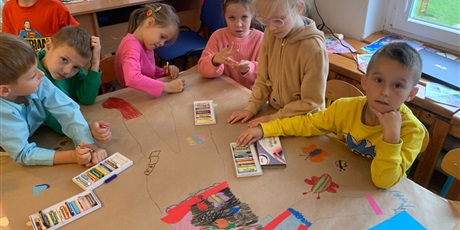 Powiększ grafikę: dzien-przedszkolaka-w-bursztynowym-domku-639723.jpg
