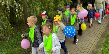 Powiększ grafikę: dzien-przedszkolaka-w-bursztynowym-domku-639726.jpg
