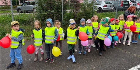 Powiększ grafikę: dzien-przedszkolaka-w-bursztynowym-domku-639731.jpg