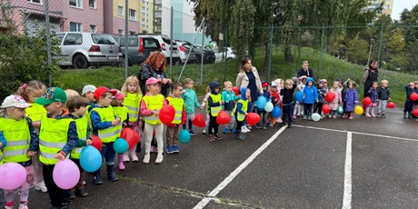 Powiększ grafikę: dzien-przedszkolaka-w-bursztynowym-domku-639732.jpg