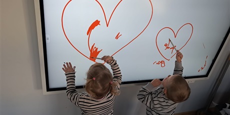 Powiększ grafikę: ferie-zimowe-w-gr-ii-delfinki-670580.jpg