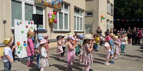 Powiększ grafikę: festyn-rodzinny-fotorelacja-701283.jpg