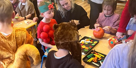 Powiększ grafikę: jesienne-warsztaty-w-gr-vii-bursztynki-651496.jpg