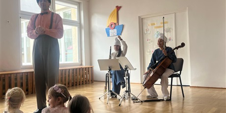 Powiększ grafikę: koncert-promusica-smerfny-bal-w-szmaragdowej-dolinie-641760.jpg