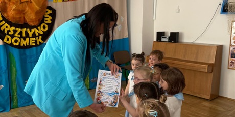 Powiększ grafikę: miedzyprzedszkolny-przeglad-piosenki-morskiej-i-szantowej-wyspiewaj-baltyckie-nuty-683458.jpg