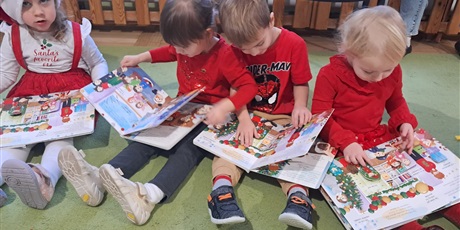 Powiększ grafikę: mikolaj-w-bursztynowym-domku-661654.jpg