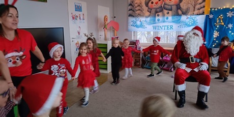 Powiększ grafikę: mikolaj-w-bursztynowym-domku-661674.jpg