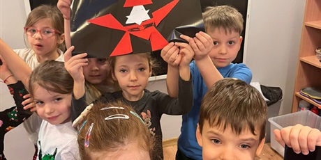 Powiększ grafikę: mikolaj-w-bursztynowym-domku-661678.jpg