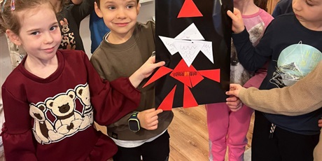 Powiększ grafikę: mikolaj-w-bursztynowym-domku-661679.jpg