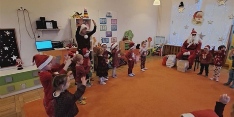 Powiększ grafikę: mikolaj-w-bursztynowym-domku-661954.jpg