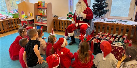 Powiększ grafikę: mikolaj-w-bursztynowym-domku-661967.jpg