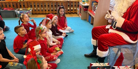 Powiększ grafikę: mikolaj-w-bursztynowym-domku-661968.jpg