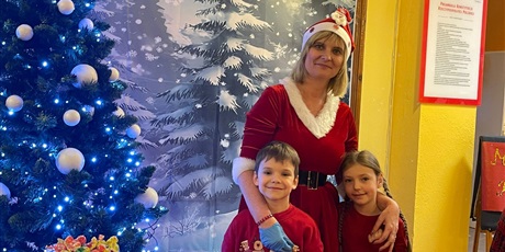 Powiększ grafikę: mikolajkowa-kawiarenka-661684.jpg