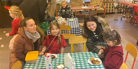 Powiększ grafikę: mikolajkowa-kawiarenka-661688.jpg