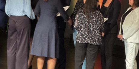 Powiększ grafikę: nagroda-prezydenta-miasta-gdanska-dla-nauczycielki-naszego-przedszkola-647152.jpg