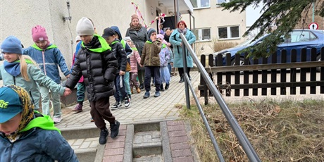 Powiększ grafikę: powitanie-wiosny-dzien-zielony-682326.jpg