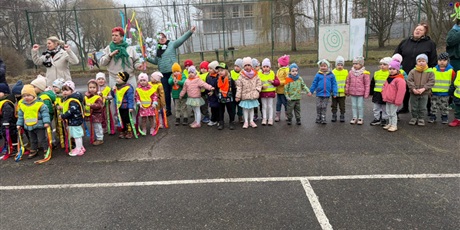 Powiększ grafikę: powitanie-wiosny-dzien-zielony-682332.jpg