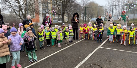 Powiększ grafikę: powitanie-wiosny-dzien-zielony-682340.jpg