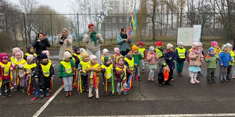 Powiększ grafikę: powitanie-wiosny-dzien-zielony-682341.jpg