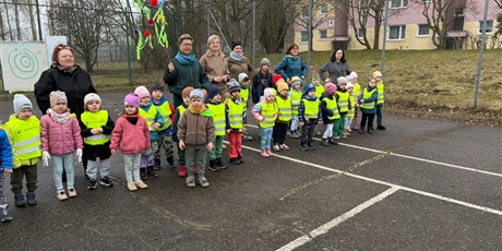 Powiększ grafikę: powitanie-wiosny-dzien-zielony-682343.jpg