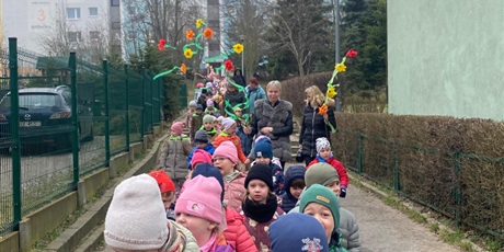 Powiększ grafikę: powitanie-wiosny-dzien-zielony-682352.jpg