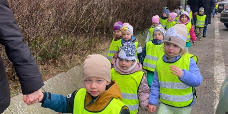 Powiększ grafikę: powitanie-wiosny-dzien-zielony-682353.jpg