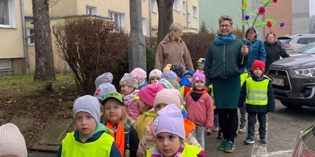 Powiększ grafikę: powitanie-wiosny-dzien-zielony-682356.jpg