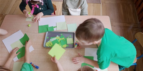 Powiększ grafikę: powitanie-wiosny-dzien-zielony-682379.jpg