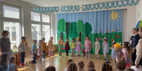 Powiększ grafikę: przedstawienie-swiateczne-wielkanocne-zajaczki-gr-viii-muszelki-684594.jpg