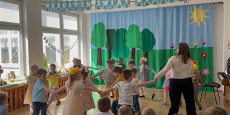 Powiększ grafikę: przedstawienie-swiateczne-wielkanocne-zajaczki-gr-viii-muszelki-684596.jpg