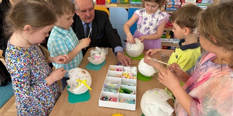 Powiększ grafikę: przedstawienie-swiateczne-wielkanocne-zajaczki-gr-viii-muszelki-684605.jpg